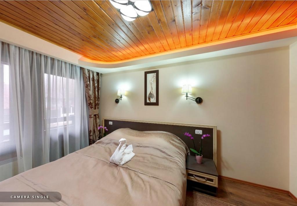 Hotel Hillden Lodge&Restaurant Drumu Carului Extérieur photo
